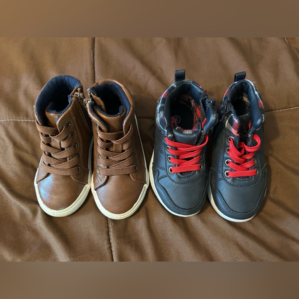 Cat & Jack toddler boy high top shoes size 5, 2 pairs EUC